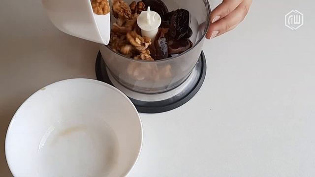 ПОЛЕЗНЫЕ КОНФЕТЫ ИЗ 3 ИНГРЕДИЕНТОВ БЕЗ САХАРА / Конфеты из фиников и орехов / Healthy candies смотреть онлайн