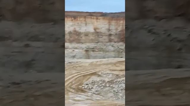 Большие объемы щебня от производителя #щебень #продажащебня #щебеньволгоград #щебеньдобыча #кщз смотреть онлайн