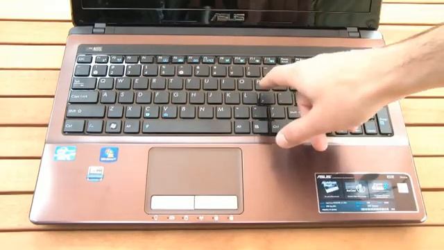 ASUS K53E Notebook Unboxing & Review.WEBM смотреть онлайн