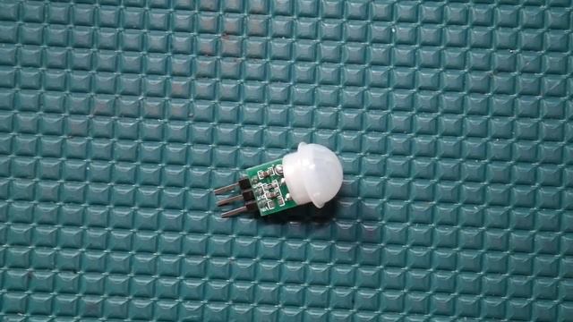 PIR Motion Sensor False Positive Fix! смотреть онлайн