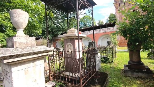 МОСКВА ТАИНСТВЕННАЯ - ДОНСКОЙ МОНАСТЫРЬ И НЕКРОПОЛЬ. DONSKOY MONASTERY AND NECROPOLIS. MOSCOW смотреть онлайн