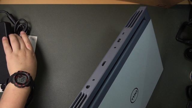 Dell G15 5511 ゲーミングノートパソコン 01Unboxing開封の儀とベンチマークなど смотреть онлайн