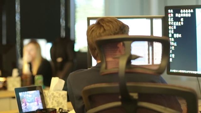 The Lifecycle of a Bug - OFFICIAL PLANETSIDE 2 VIDEO смотреть онлайн