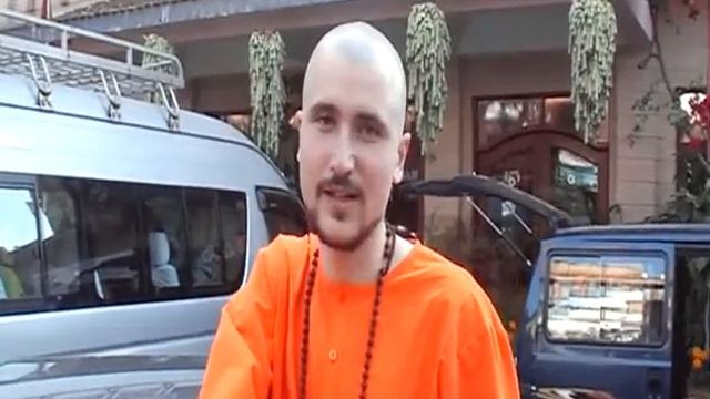 01 Перед выездом в храм Даттатрейи.asf смотреть онлайн