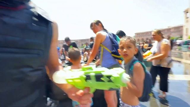 Вардавар – главный летний праздник Армении | Ереван | Vardavar in Armenia Yerevan 2023 смотреть онлайн
