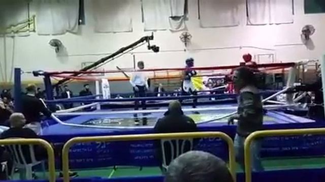Турнир по боксу в г. Ор-Егуда!3/1/17-Д.Рабинович(красная форма)-Адир Хаджаби-Ариэль-1р смотреть онлайн