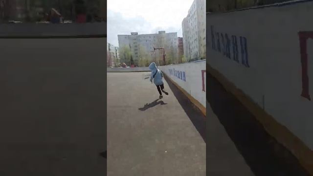 Рисуют граффити говнюки!!!??? смотреть онлайн