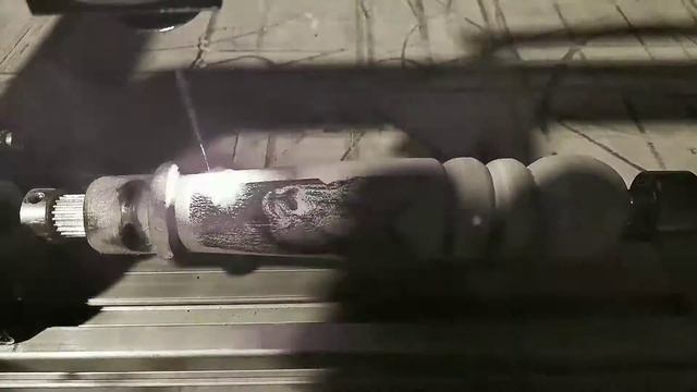 Оригинальная идея для бизнеса! Гравировка рисунка на ручках для шампуров.