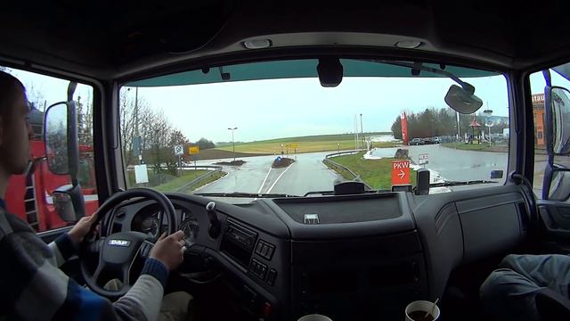 #1Дальнобой по Европе. Первый раз за рулём фуры смотреть онлайн