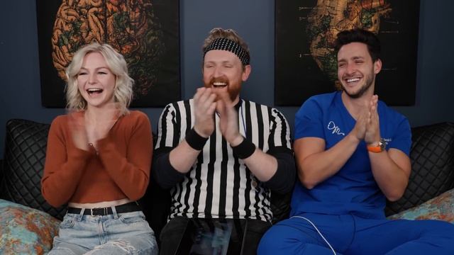 Doctor Mike Vs KallMeKris | TikTok Battle смотреть онлайн