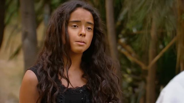 La Gata - Capítulo 01: ¡Esmeralda Conoce A Pablo! | Tlnovelas