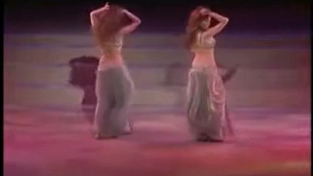 ОЧЕНЬ КРАСИВЫЙ ТАНЕЦ ЖИВОТА! !! смотреть онлайн