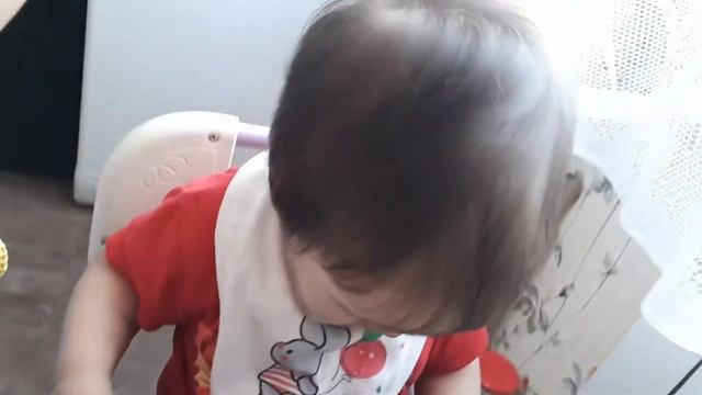 Учимся держать ложку смотреть онлайн