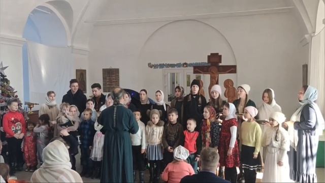 Рождественский праздник в нашем храме! Поем колядки детским хором. смотреть онлайн