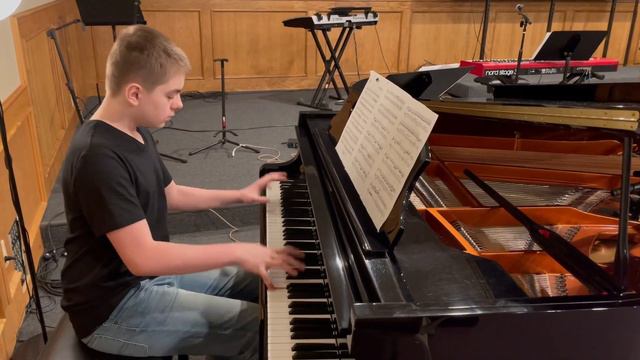 Astronomia Coffin Dance Piano Cover🕺 смотреть онлайн