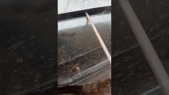 как аккуратно открыть капот ваз 14 если оборвался или слетел с петли тросик смотреть онлайн