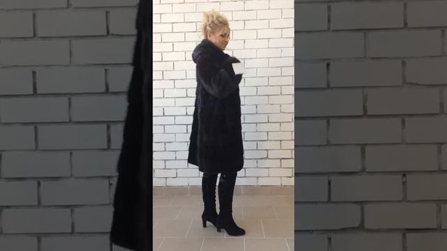 Шуба норка поперечка 28500 руб, капюшон, цв. Махагон, р.50-52 /10512/ смотреть онлайн