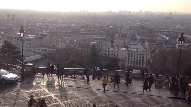 Париж, вид с Монмартра смотреть онлайн