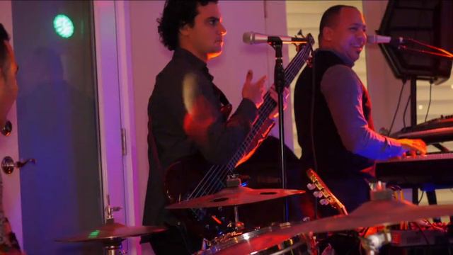 Miami's Best Latin cover band. смотреть онлайн