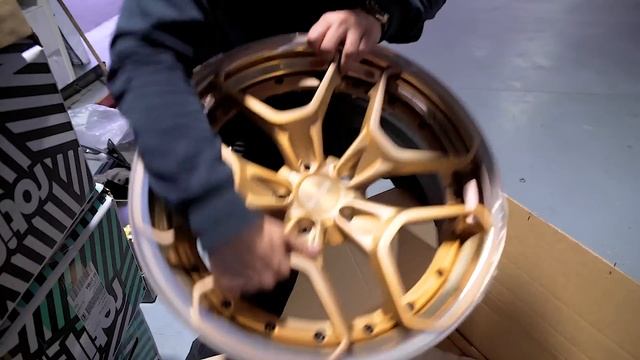 JP Performance - Volkswagen Golf VII GTI | Die neuen Latschen! смотреть онлайн