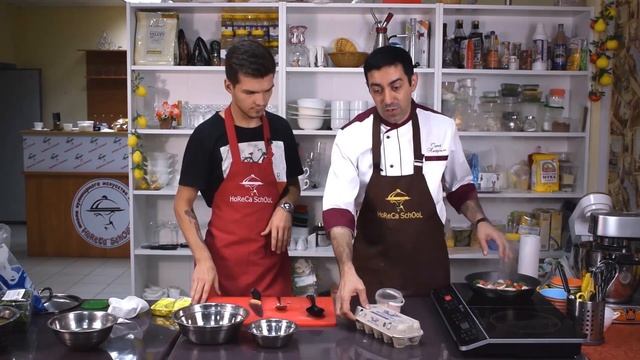 Яичница с КАЛЬМАРОМ за 10 МИНУТ | Простой рецепт от Сделано на Дону смотреть онлайн