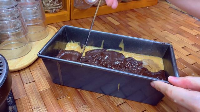 KETO FLOURLESS CHOCOLATE MARBLE BREAD смотреть онлайн