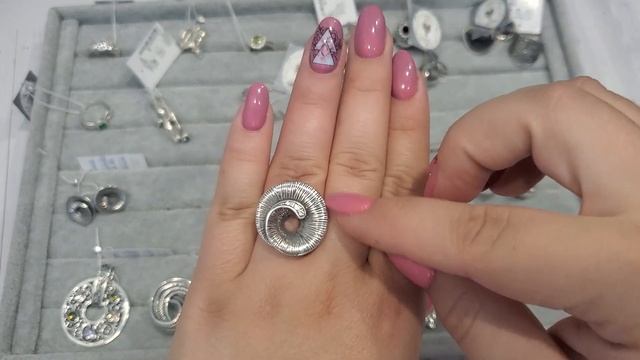 Серебряные украшения в наличии ! Скидки❗? 18.06 смотреть онлайн