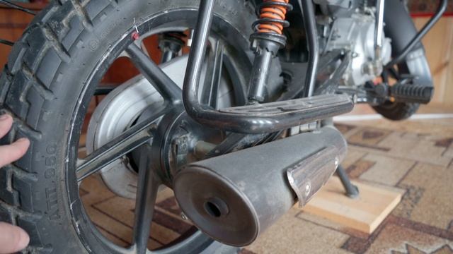 bajaj boxer 150, замена звезды и цепи, 3 сезона 10 000км, классные покрышки... смотреть онлайн
