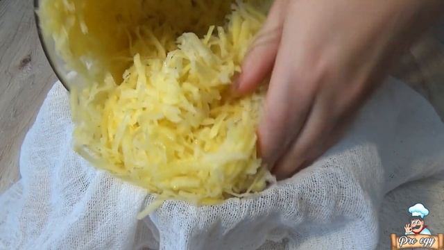 Не проходите мимо! Драники с сыром и зеленью. Очень вкусные. смотреть онлайн