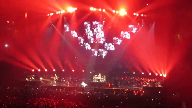 Muse Manchester 2012 Starlight excerpt (LIVE) смотреть онлайн