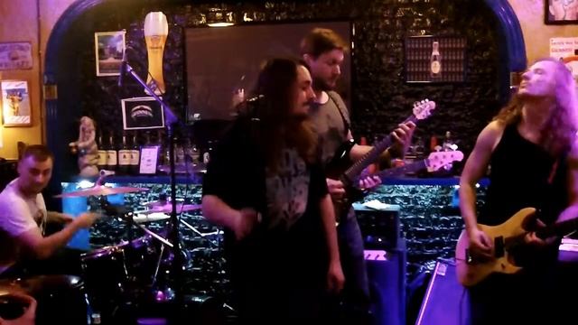 Randomlight -- Start Point (Live in HARAT'S PUB, Krasnodar) смотреть онлайн