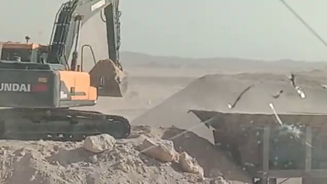 Excavator Duba casra work .Hyundai 220 смотреть онлайн