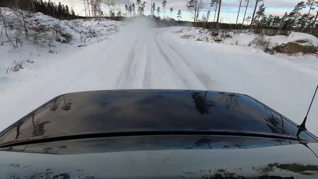 Volvo 960 T5 Snow drifting 4K смотреть онлайн