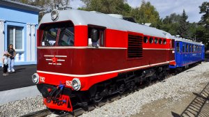 Ретро-поезд с тепловозом ТУ2-152 возрождённым из небытия