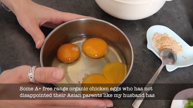 Russian Wife Cooks Shrimp Egg Fried Rice The ASIAN WAY! / Китайский жареный рис с яйцом и креветкам