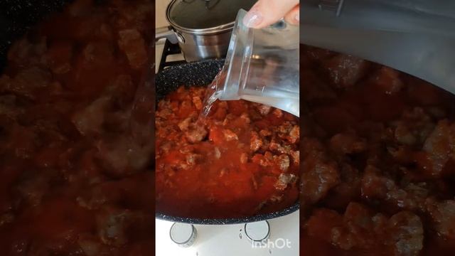 Гуляш из говядины (которой лет за 70?) как в советские времена! смотреть онлайн