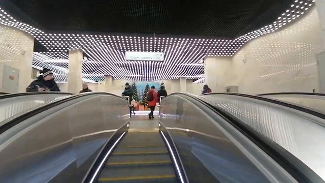 Эскалаторная галерея на Воробьёвых горах смотреть онлайн