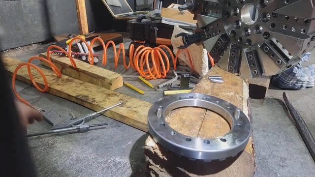 Выставление гидравлической револьверной головки токарного станка с ЧПУ смотреть онлайн