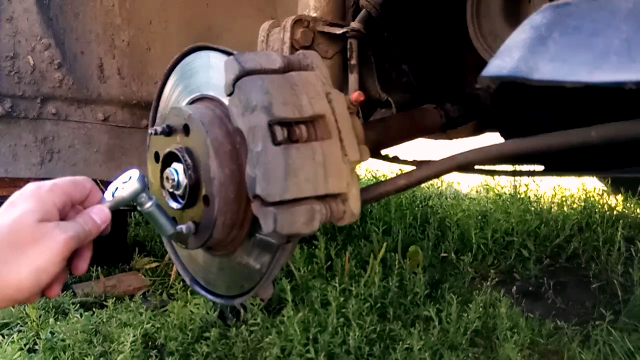 Замена ПЕРЕДНЕГО ПОДШИПНИКА СТУПИЦЫ ВАЗ 2108,2115,2110,2114. Замена ступичного подшипника смотреть онлайн