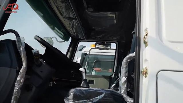 SINOTRUCK HOWO 336/371/420HP 6X4/8X4 Tractor Tipper TankerTrucks смотреть онлайн