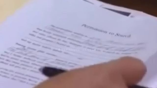 He tried to stab himself with a pen смотреть онлайн