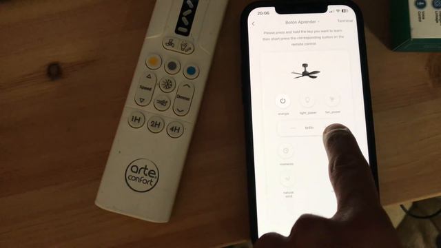 Control remoto universal Tuya Smart Wi-Fi IR + RF смотреть онлайн