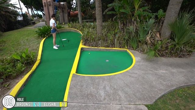 The CRAZIEST Old School Mini Golf Course Ever! - Epic Hole In One! смотреть онлайн
