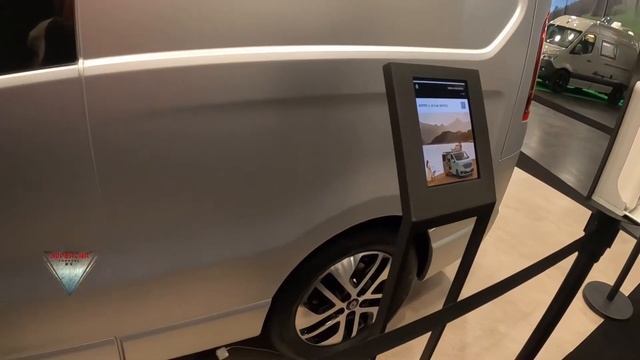 2022 Renault Hippie caviar Hotel Interior and Exterior Walkaround Caravan Salon Düsseldorf 2021 смотреть онлайн