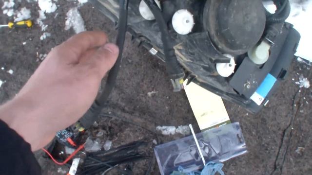 отгнил провод на противотуманки грузовика даф 105, ремонт. смотреть онлайн