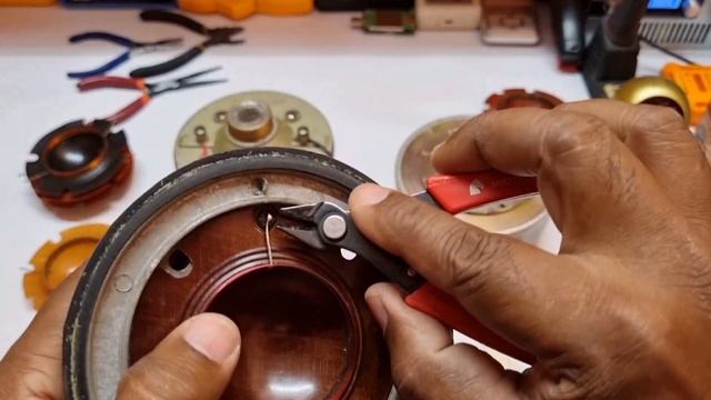 Loudspeaker Horn Unit Repair || Amplifier Driver Unit Diaphragm Change & Coil Connection смотреть онлайн