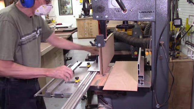 Slicing Book Matched Guitar Sides And Backs - Part 3 - Production Of Guitar Backs- Luthier Tip (109