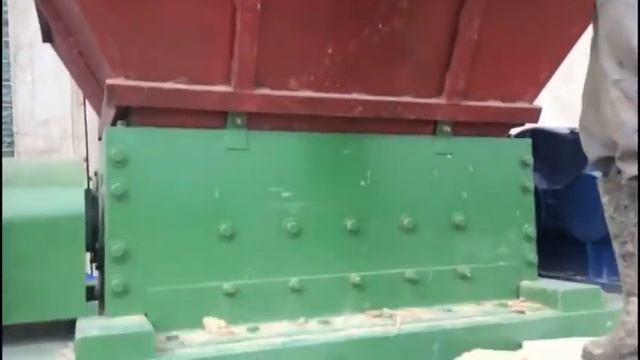 Шредеры модели "Нетмус-4" и "Нетмус-5" - измельчение древесины и КГМ (древесная дробилка) смотреть онлайн