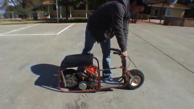 1960's Fuji Go Devil Mini Bike (2008) 53cc Folding смотреть онлайн
