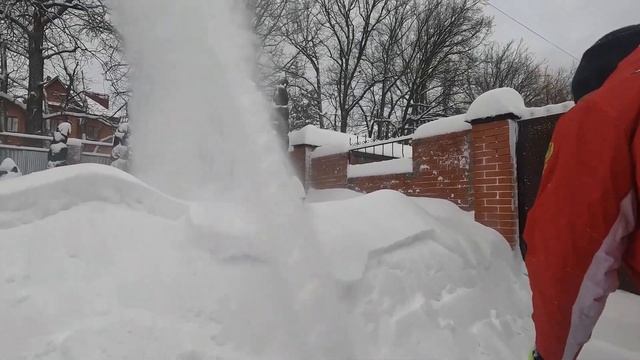 Аккумуляторная лопата для уборки снега Greenworks GD40SS обзор и жесткий тест смотреть онлайн